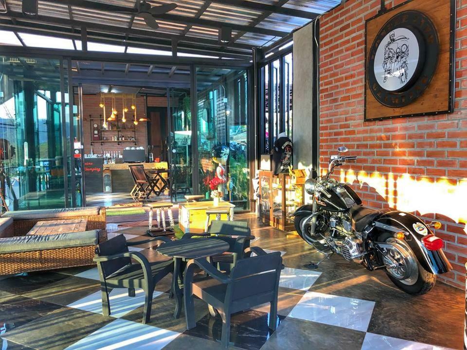 Kondee Cino Cafe & Glamping Hotel Khaukho Kültér fotó